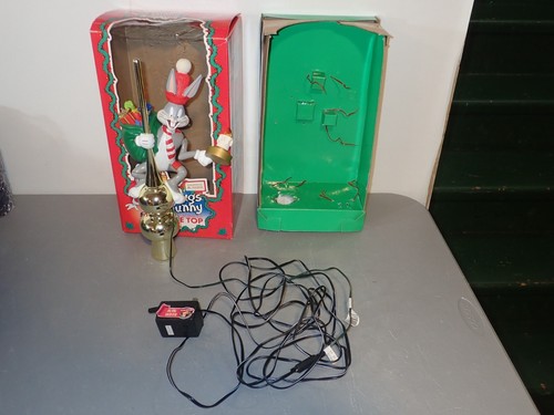 Mr. Christmas Bugs Bunny Lighted Tree Topper, Orginal Box, Works Well - Picture 2 of 15