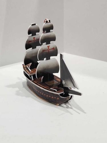Rare Collectible WizKids CSG Pirates Ship 012 | Mint Condition | Fully Assembled - Picture 4 of 4