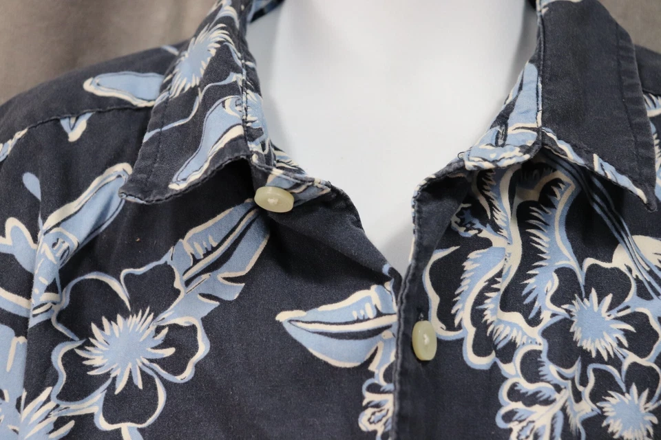 Old Navy Boy's Blue Short Sleeve Button Up Shirt Beach Theme Print Size 10 - Image 3 of 4