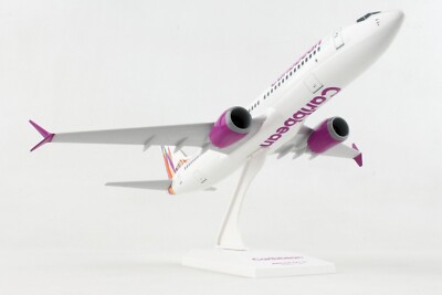 Skymarks SKR1108 Caribbean Airlines Boeing 737-Max8 Desk 1