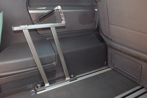 VW T5/T6 California/Transporter Conversions. Consoles with struts and fixings - Picture 5 of 8