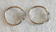 Vintage Costume Fashion Silver Tone Round Hoop Pierced Earrings 1 Inch