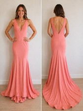 Jovani Coral Pink Size 0 Mermaid Gown Deep V Neck Open Back Formal Prom Dress