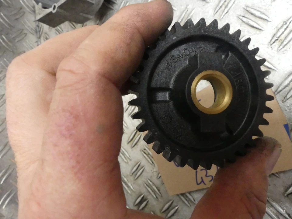 BMW F 800 GS EZ:17 Engranaje De Transmisión De Bomba De Agua Nuevo 67649 - Imagen 4 de 4