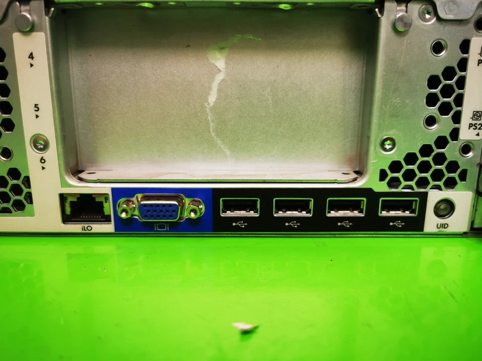 HP ProLiant DL380P G8 Rack Server Xeon E5-2640 V2 x2 128GB RAM - P420i  - 16x2.5 - Image 3 of 4