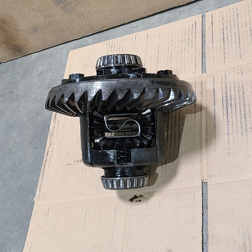 96-98 Mustang Cobra 8.8 Rear Differential 3.27 Ratio Carrier Ring Pinion Aa7368 - Picture 5 of 18