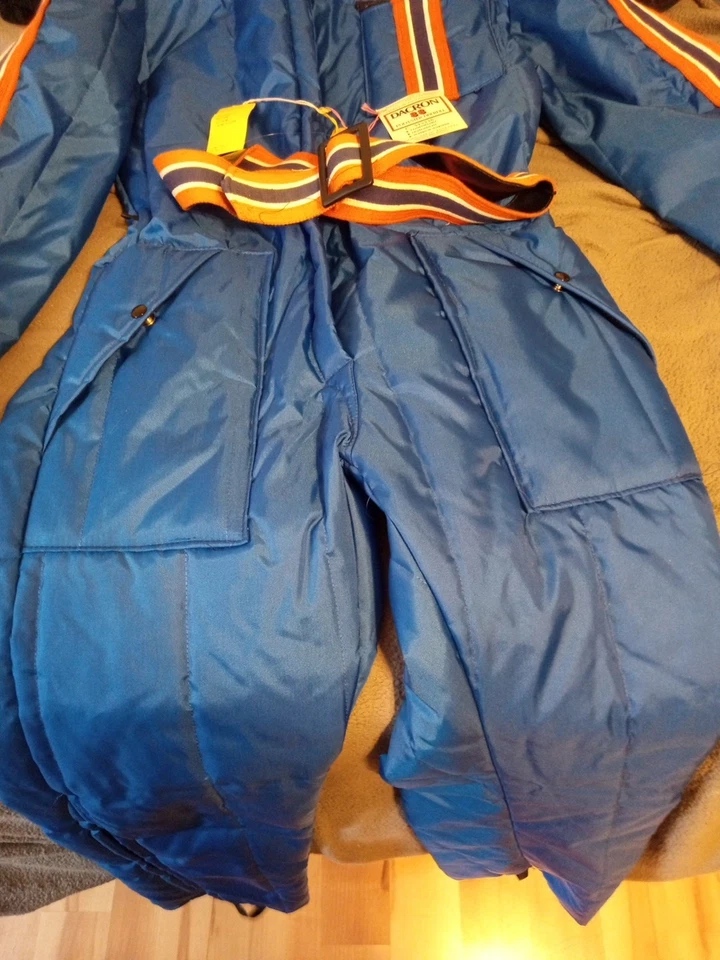 Traje móvil de esquí Foto 4 de 4