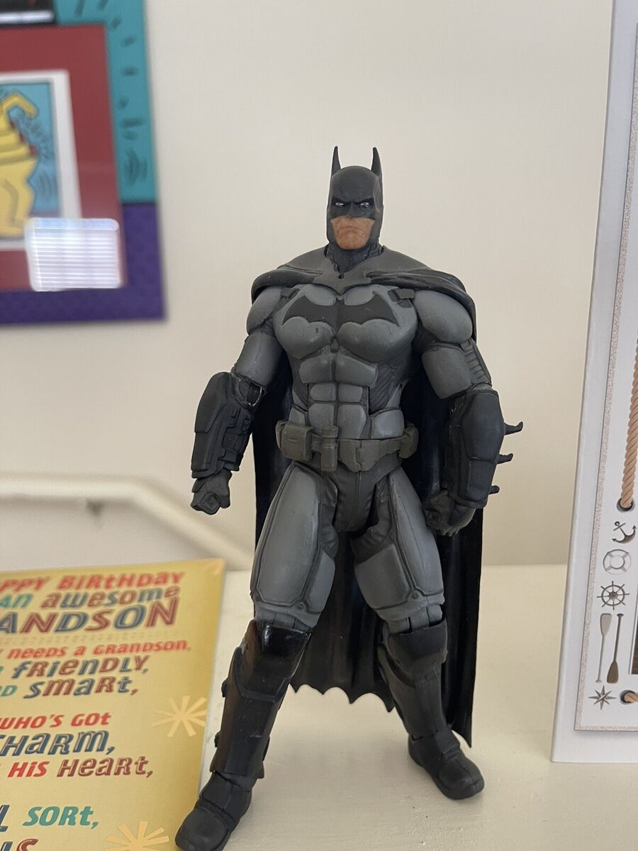 DC Collectibles Batman: Arkham Origins Series 1: Batman Action Figure