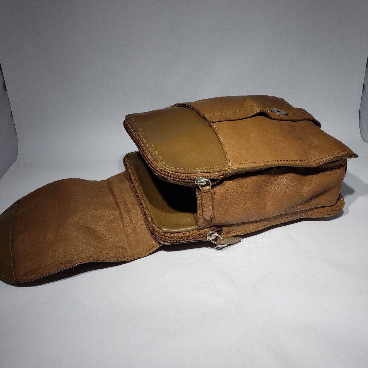 Great American Leatherworks  Backpack Bag with Buckle BP7793B VTG Great American Leatherworks Backpack Leather Adjustable  main image 3