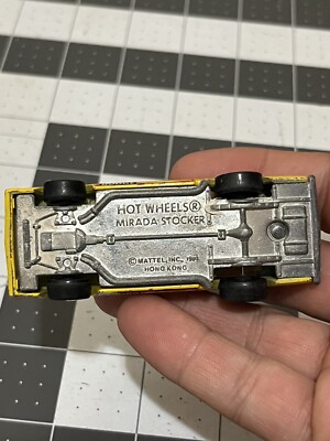 Hot Wheels - Mirada Stocker The Hot Ones De 1983 Malaysia Dorado Oscuro