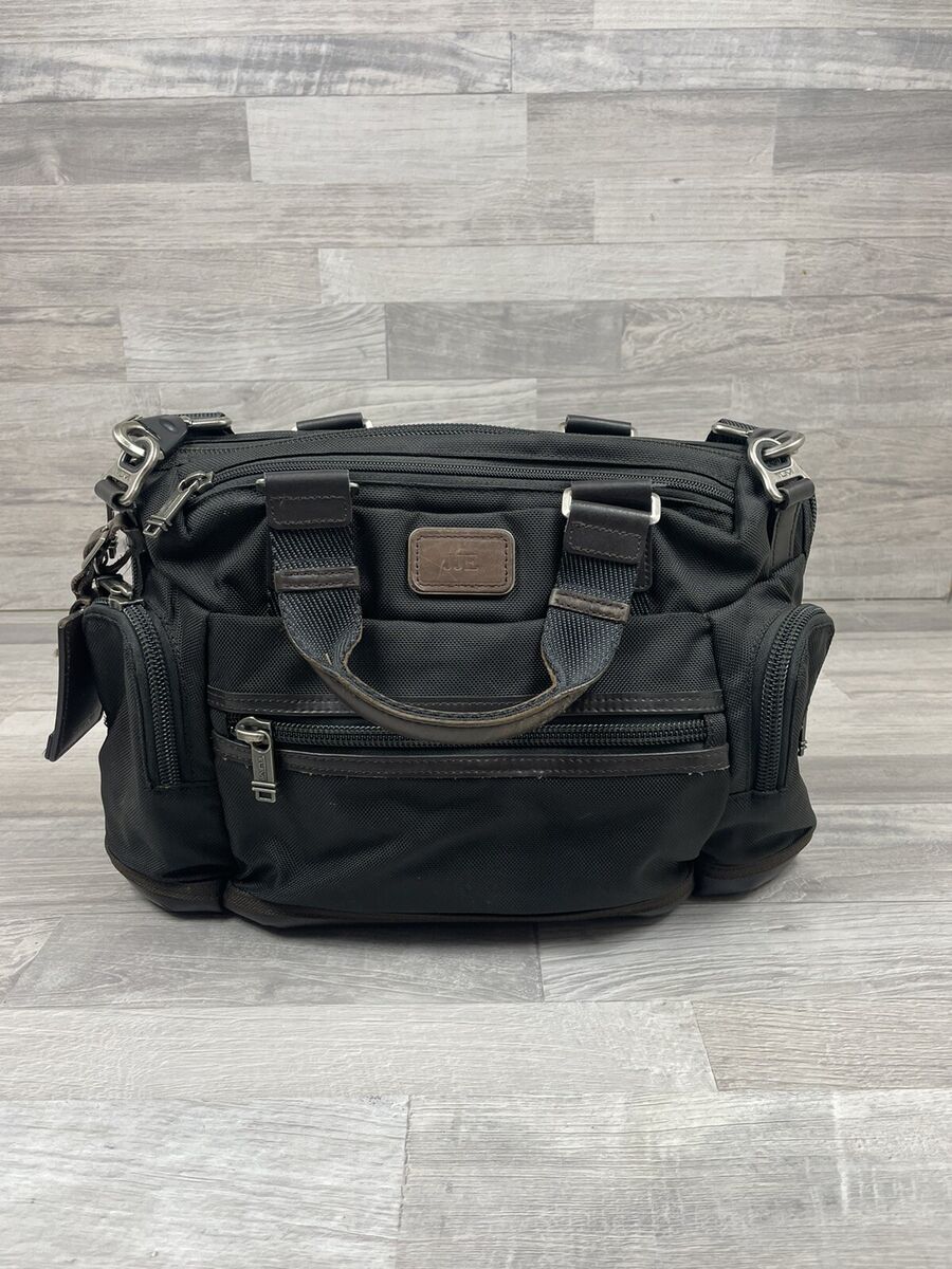 TUMI Brooks Slim Black w/ Brown Leather Trim Brief Briefcase TUMI Brooks Slim Black w/ Brown Leather Trim Brief Briefcase