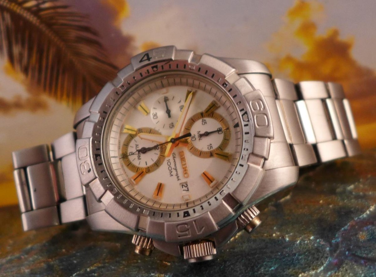 Sporty, Larger Size 45mm Seiko Chronograph 7T62 0KP0 serial