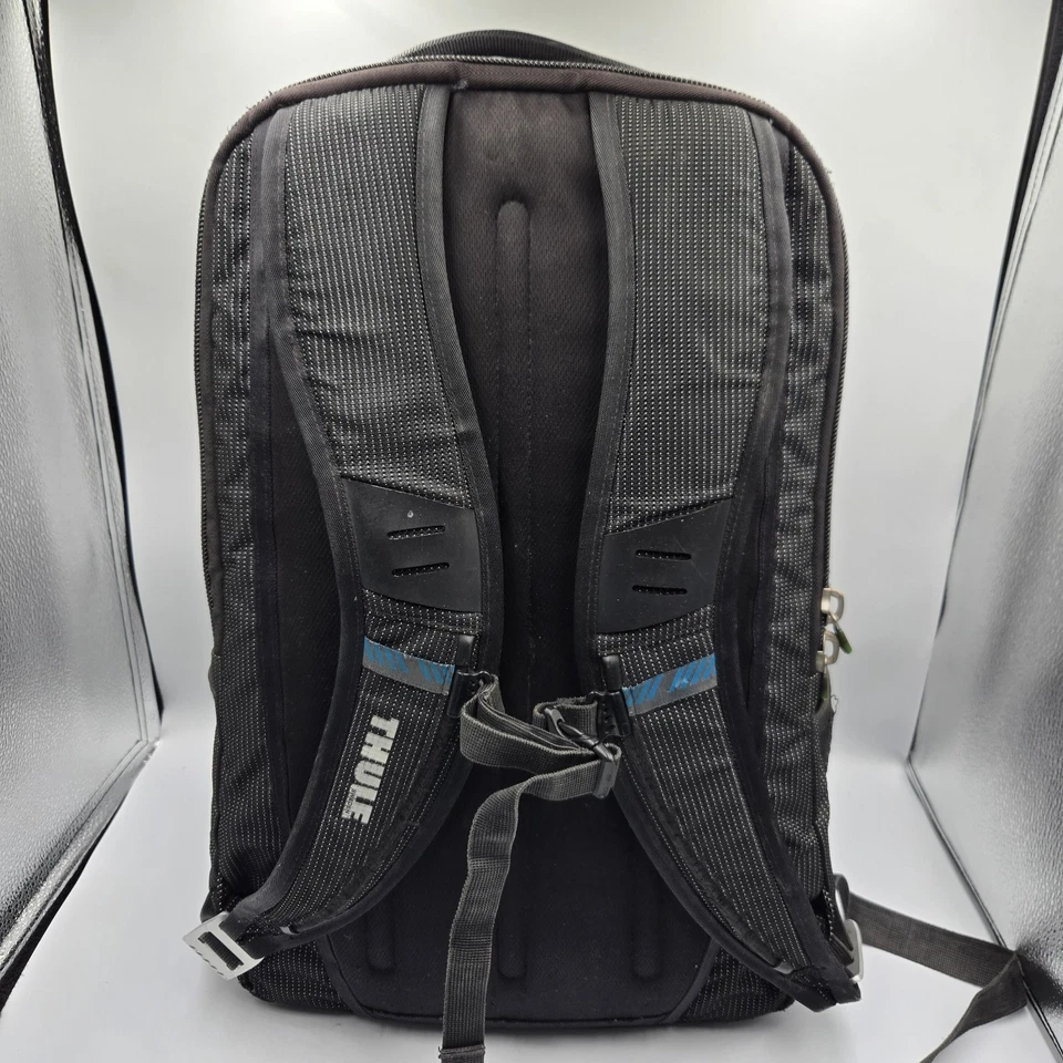 Thule Crossover 32L Backpack - 15inch MacBook / 15.6inch PC ** READ - Image 4 of 4