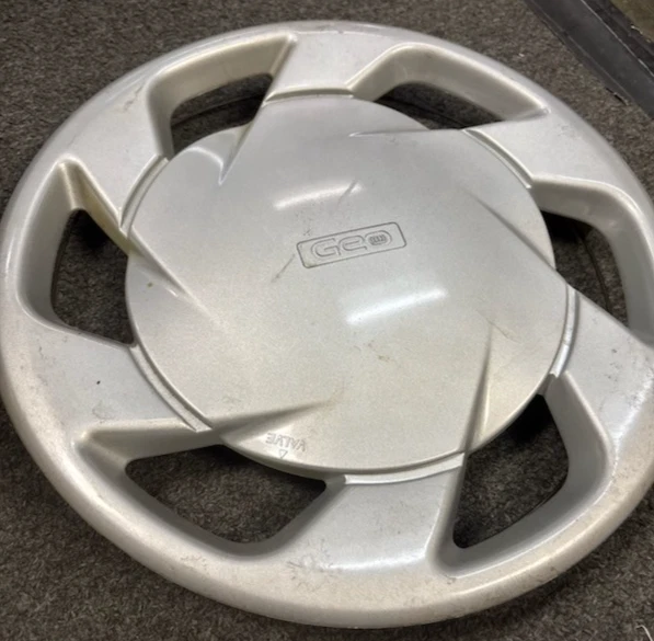 91 92 93 Geo Storm OEM Wheel Cover Hubcap 14" 3283 LEFT HAND 97023981 8970239810 Foto 2 de 4