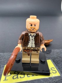 Lego Indiana Jones iaj001 Minifigure With Multiple Accessories WRONG HAT