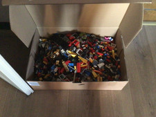 7kg Lego  gemischte Einzelteile auch Spezialteile und Minifigurenteile