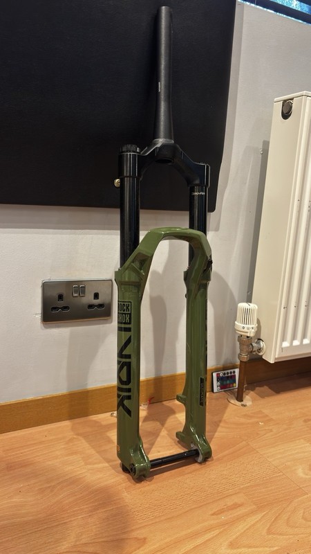 RockShox Lyrik Ultimate Charger 3 RC2 - 29" DebonAir+ Boost - Green - 150mm