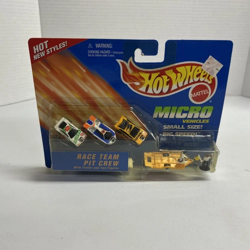 Vintage 1996 Hot Wheels Micro Vehicles Race Team Pit Crew 15818 NEW NOS RARE