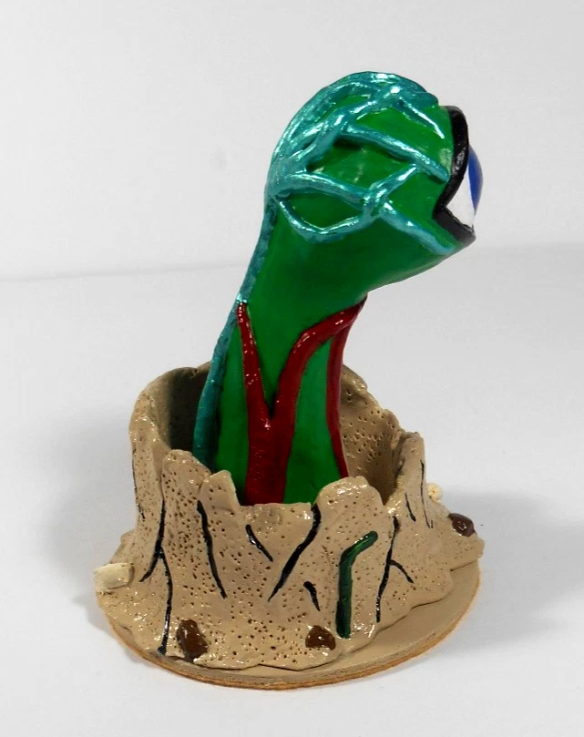 ALIEN CLAY SCULPTURE 'THE WATCHER' OOAK ORIGINAL DESIGN HAND PAINTED~r18