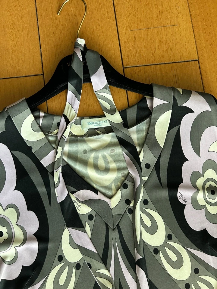 dress design by Emilio Pucci - Image 2 of 4