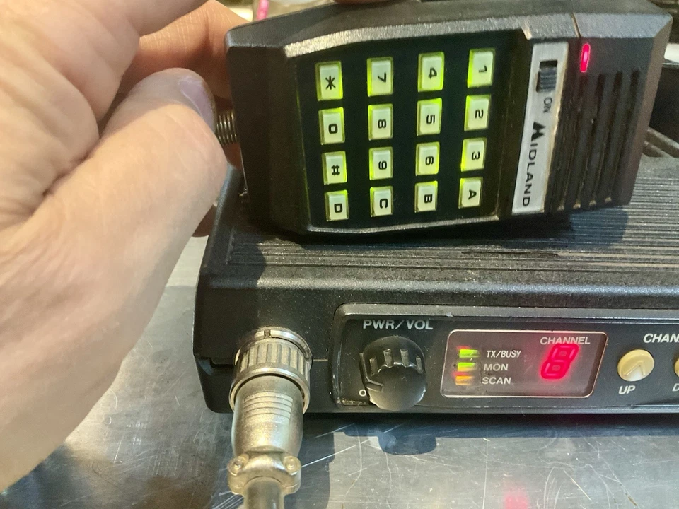 Midland 75-1526B radio de 2 vías 70-2103C DTMF micrófono enciende 405-430 MHz 15-25 vatios Foto 2 de 4