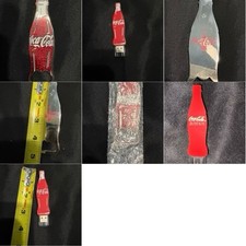2 objets de collection Coca-Cola Coca. ouvre bouteille clé USB en forme de bouteille