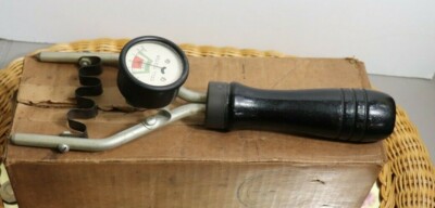 VINTAGE CELL TESTER  CT-500 STUART MFG CO CHICAGO, ILL. WITH ORIGINAL BOX