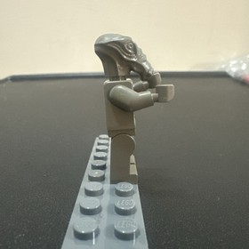 LEGO GEONOSIAN MINIFIGURE 4478 PERFECT CONDITION STAR WARS FIG 2003