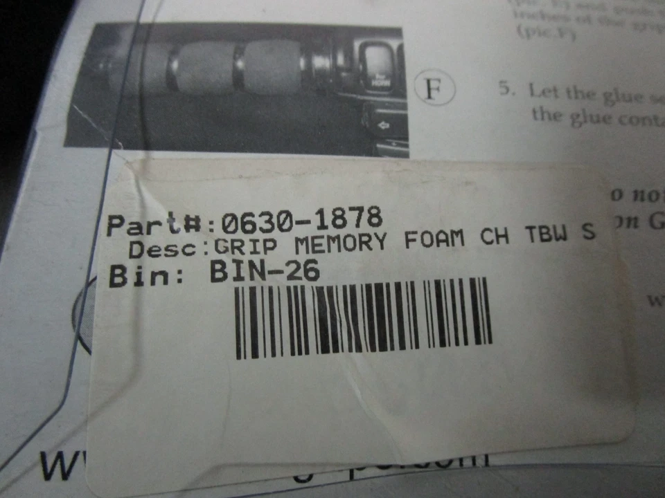 08-23 Harley Touring / 16-23 Softail Avon Foam Vibration Dampening Hand Grips - Image 4 of 4