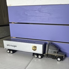 Remolque tractor de carga fundido a presión UPS semirremolque gris plata modelo 2006