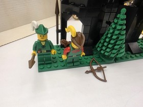 LEGO Forestmen's Hideout (6054) Vintage Mostly Complete W/ Box And Manual