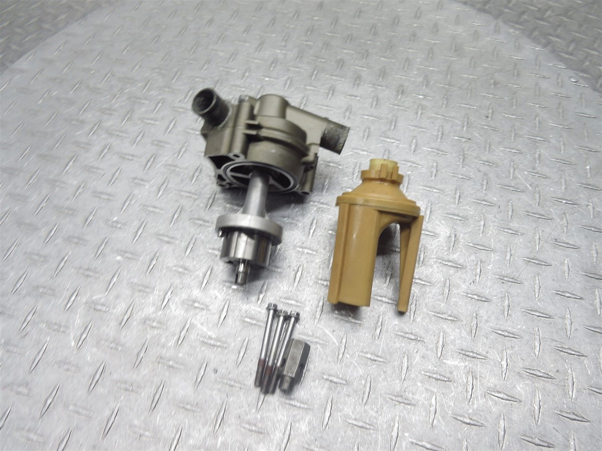 2003 03-04 Kawasaki ZX636 Ninja 636 Engine Motor Oil Water Pump