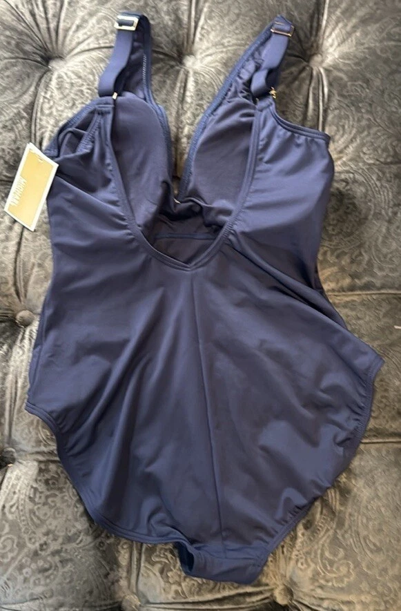 Maiô Michael Kors One Piece tamanho 14 detalhe de ilhó dourado novo com etiquetas gola V - Imagem 4 de 4