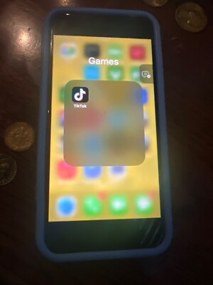 Apple iPhone SE (3rd Generation) - 64 GB - Red (Unlocked)