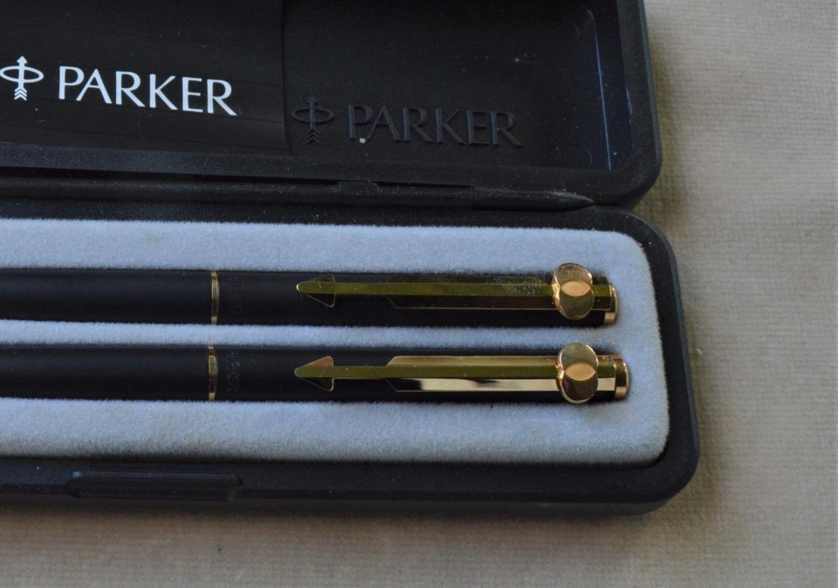 NIB Parker France PL Ballpoint Pen & Pencil set Black / Gold w