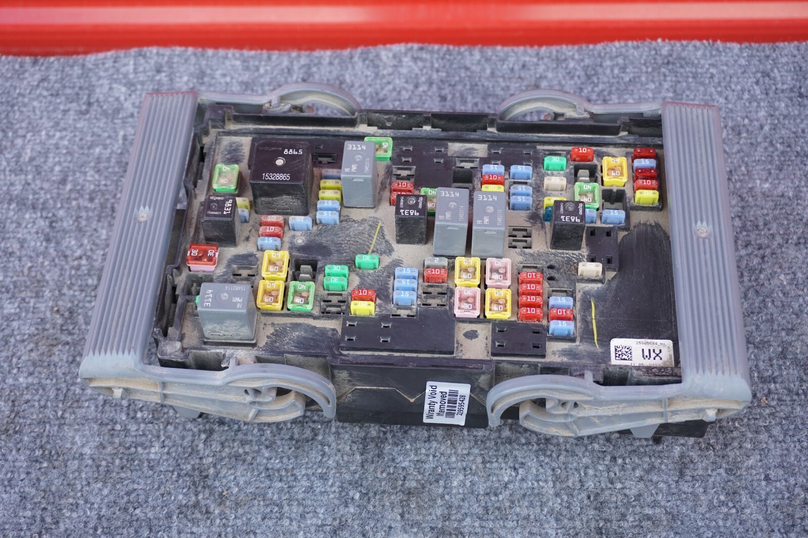 2008 SILVERADO TIPM FUSE BOX  MAIN PANEL ENGINE BODY CONTROL MODULE 25905684-01