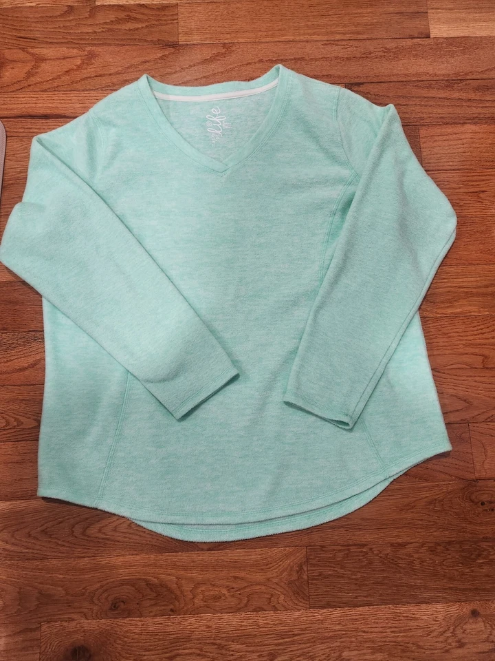 Made for life light blue fleece V neck long sleeves sweatshirt  size XL  - Image 3 of 4