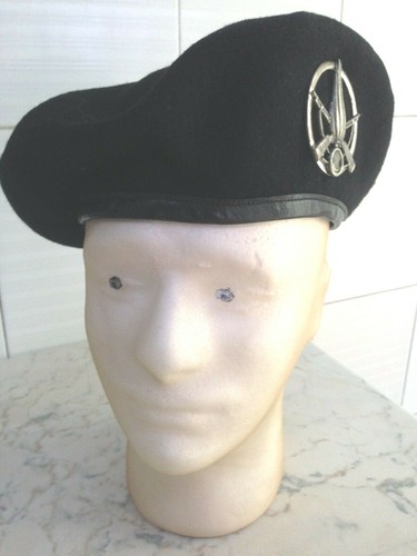BASCO MILITARE vintage anni 70 - ESERCITO ITALIANO - TAGLIA 56 - COLORE  NERO | eBay