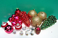 VTG  LOT (22) ASSORTMENT BEAUTIFUL CHRISTMAS ORNAMENTS VARIOUS SHAPES & SIZES