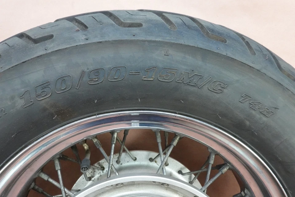 Llanta trasera Dunlop 150/90-15 Honda Shadow AERO 750 VT750C 2001-2006 Foto 2 de 4