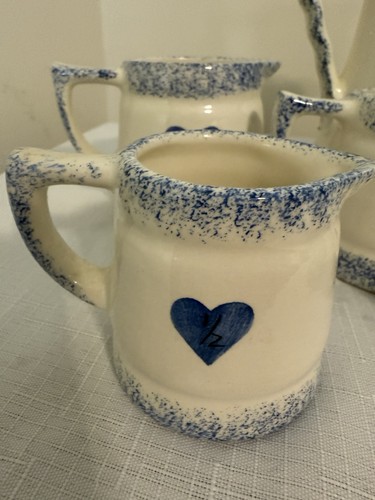 Vintage Jeanne Koch Amish Folk Art Pitcher With Measuring Cups - Picture 11 of 16