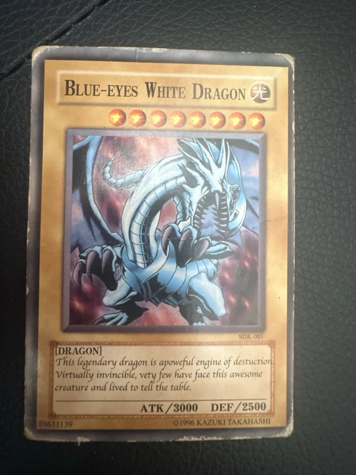 Blue-Eyes White Dragon, foto 2 di 3
