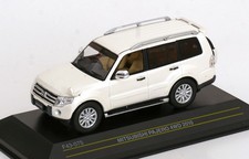 1:43 First 43 Mitsubishi Pajero 4WD 2010 whit...