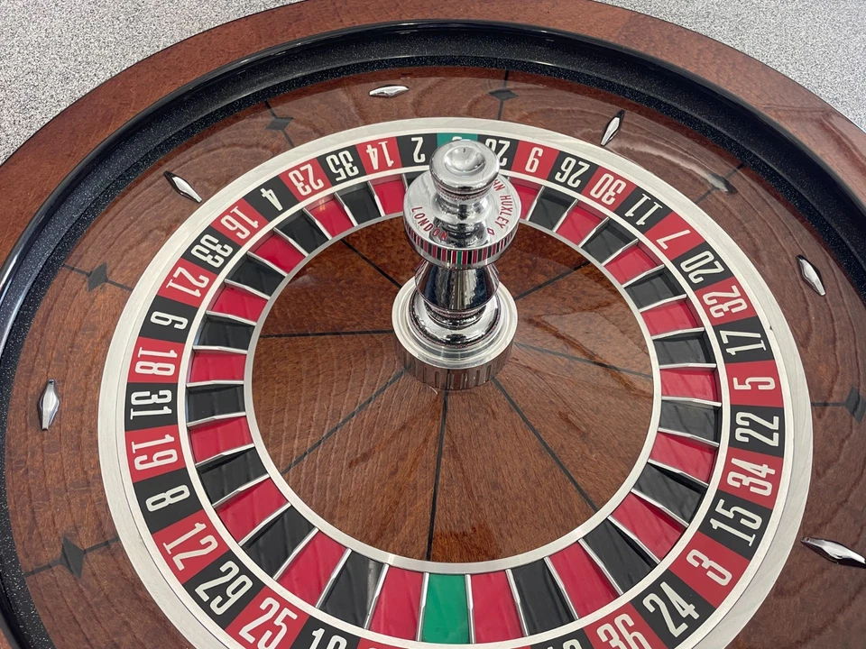 Roulette Wheel 32" TCS John Huxley (shipping by freight) FREE #16025 - Image 3 of 4