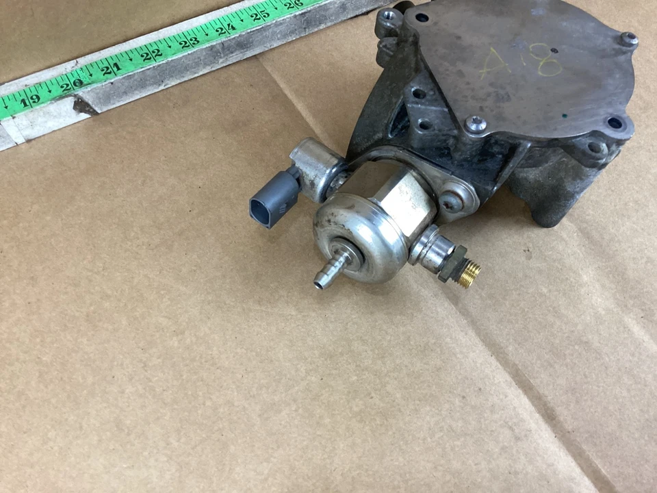 VOLKSWAGEN JETTA 2012-2017 BOMBA DE COMBUSTIBLE DE ALTA PRESIÓN OEM Foto 3 de 4