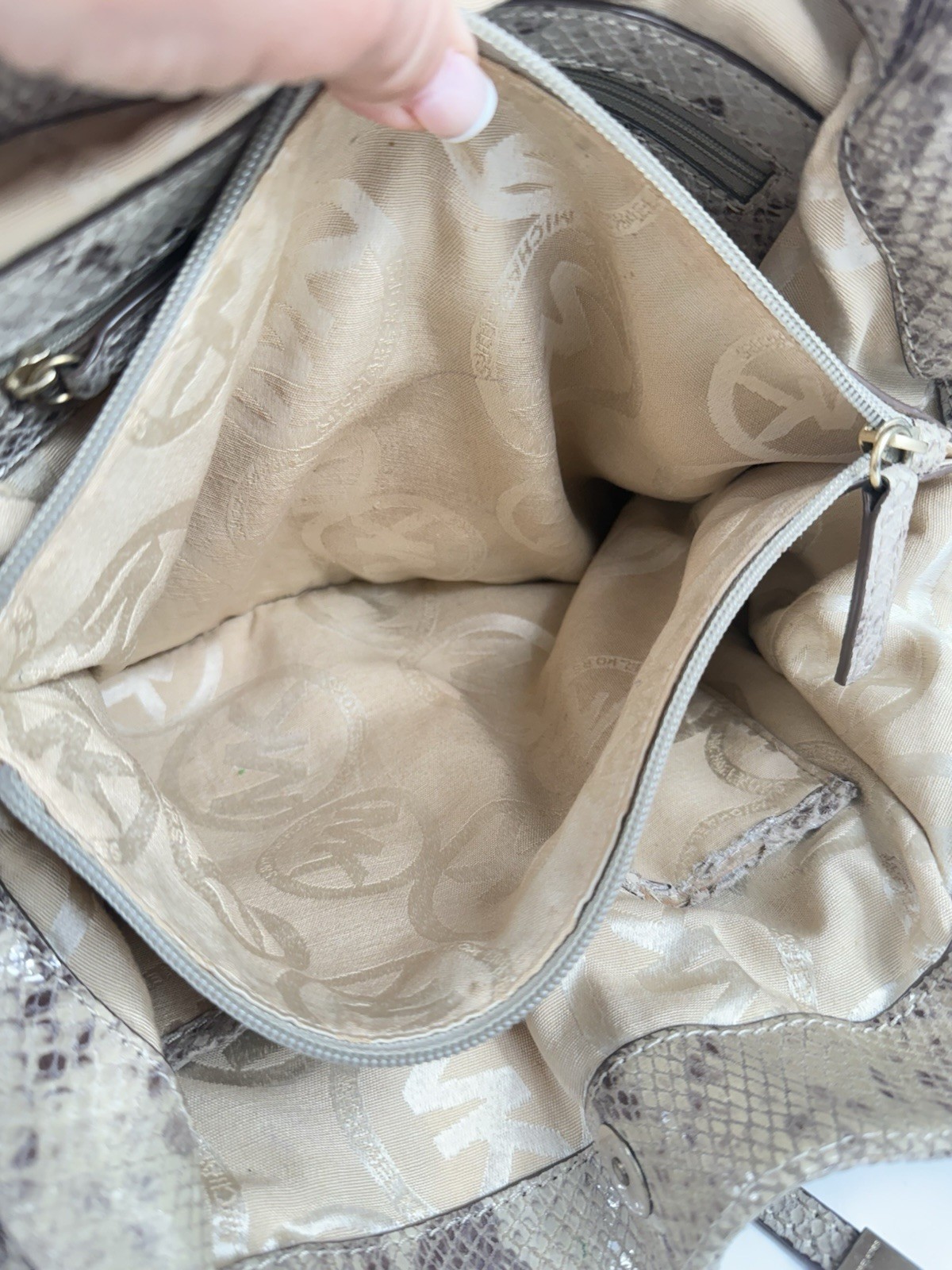 Michael Kors Python Beige Snake Skin Large Hobo S… - image 16