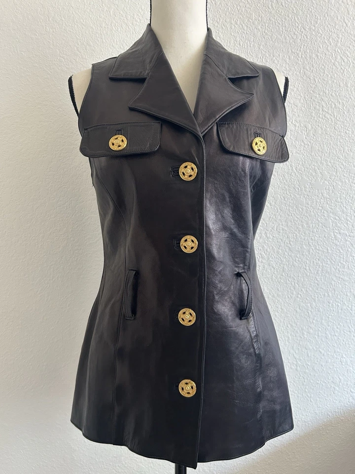 Chaleco de cuero negro vintage Sandro Paris talla 1 botones dorados cuello con muescas cinturón Foto 2 de 4