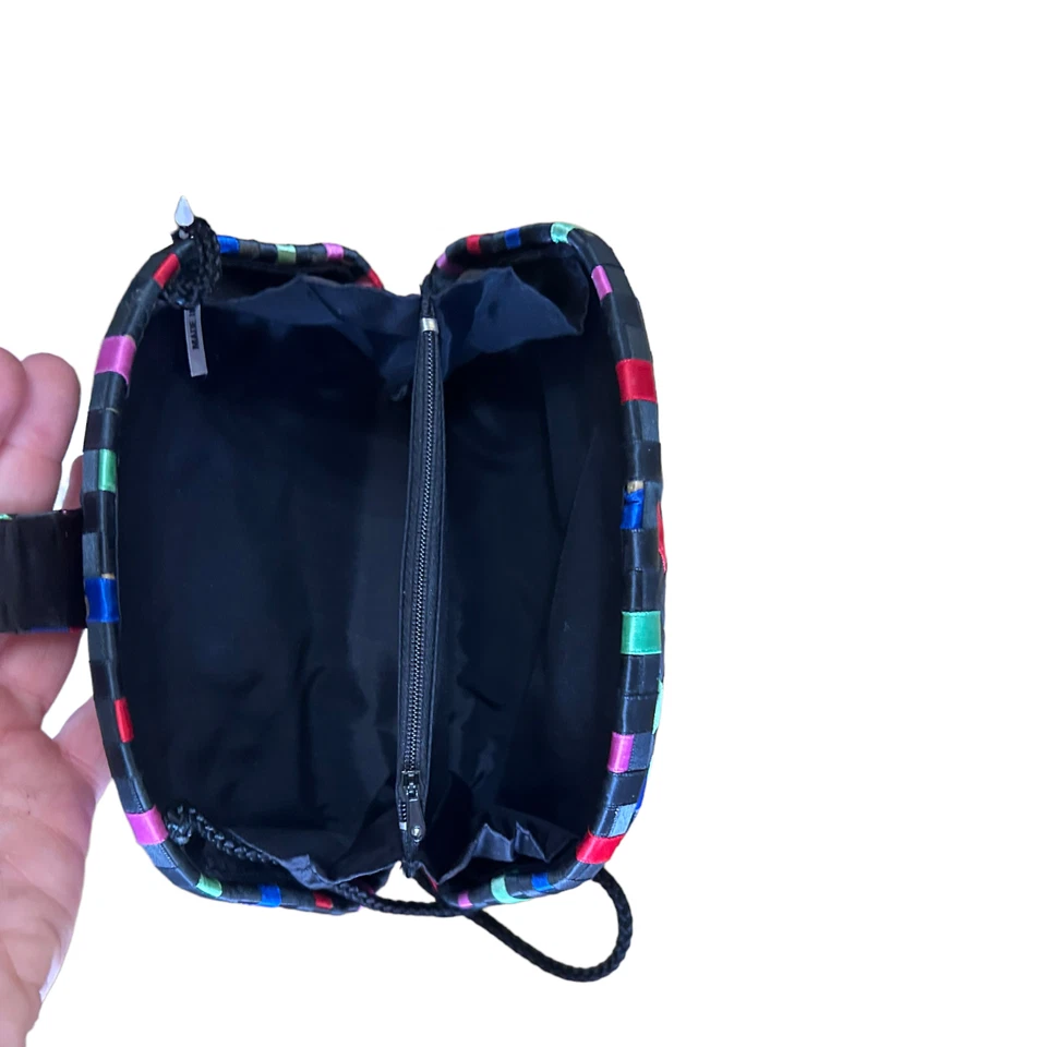 Bolso clutch bandolera vintage de satén arco iris tejido Magid de los 80 Deadstock Foto 3 de 4