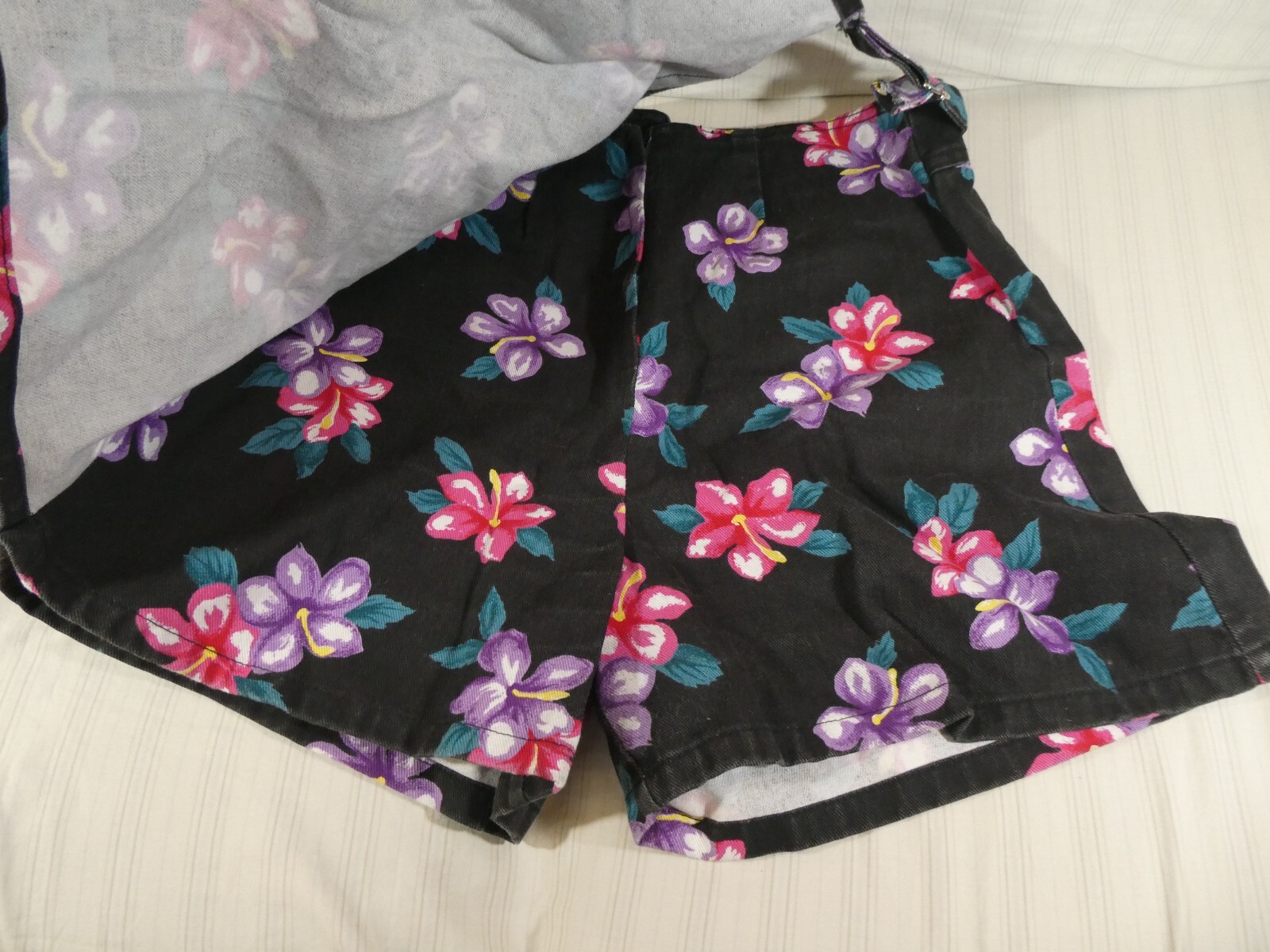 Vintage Sostanza Floral Skort Shorts Skirt Denim Size 8 NEW Black 90s Y2K L1
