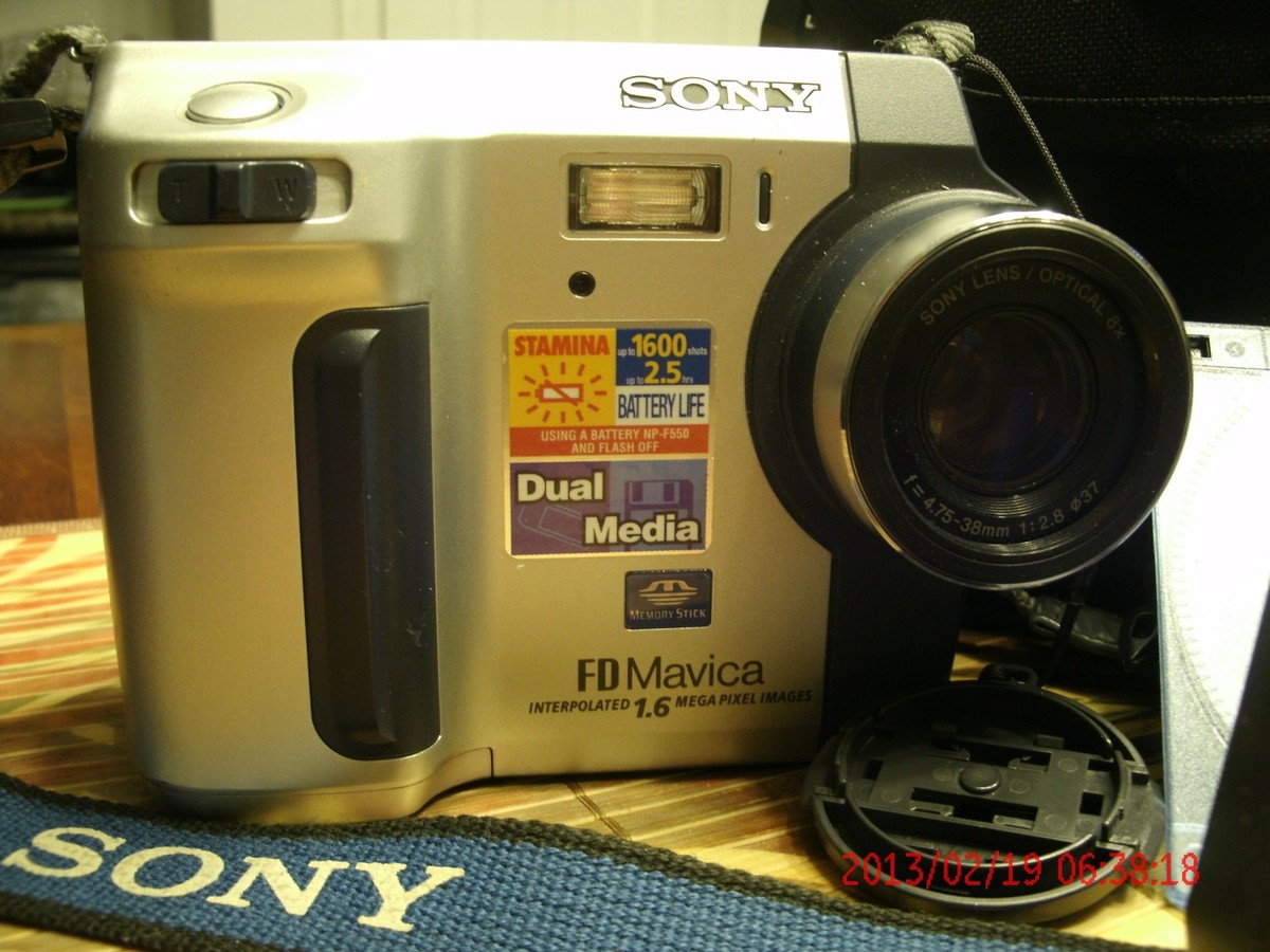 Sony Mavica MVC-FD92 1.2MP Digital Camera - Black & Metallic